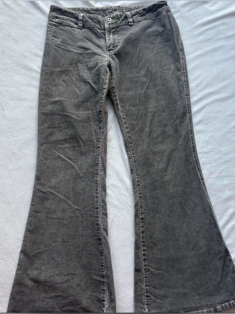 Silver Jeans Women's Wide Leg Flare in Charcoal Gray Size 30 inch waist